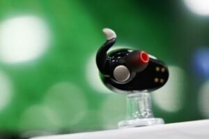 Read more about the article Earbuds, not glasses: Why AI startups see the next interface