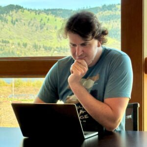 Read more about the article Inside the $100 AI workforce powering a delivery startup